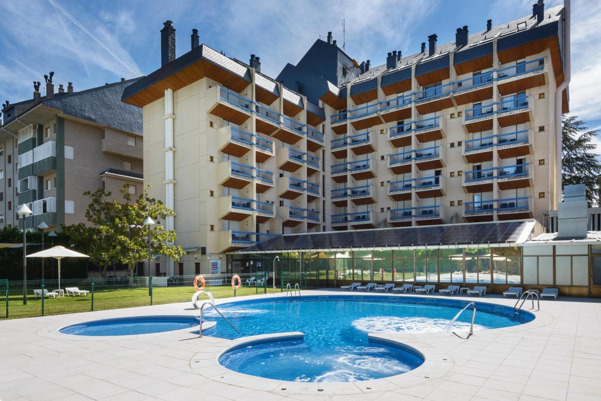 Oroel Hotel & Spa Jaca Luaran gambar
